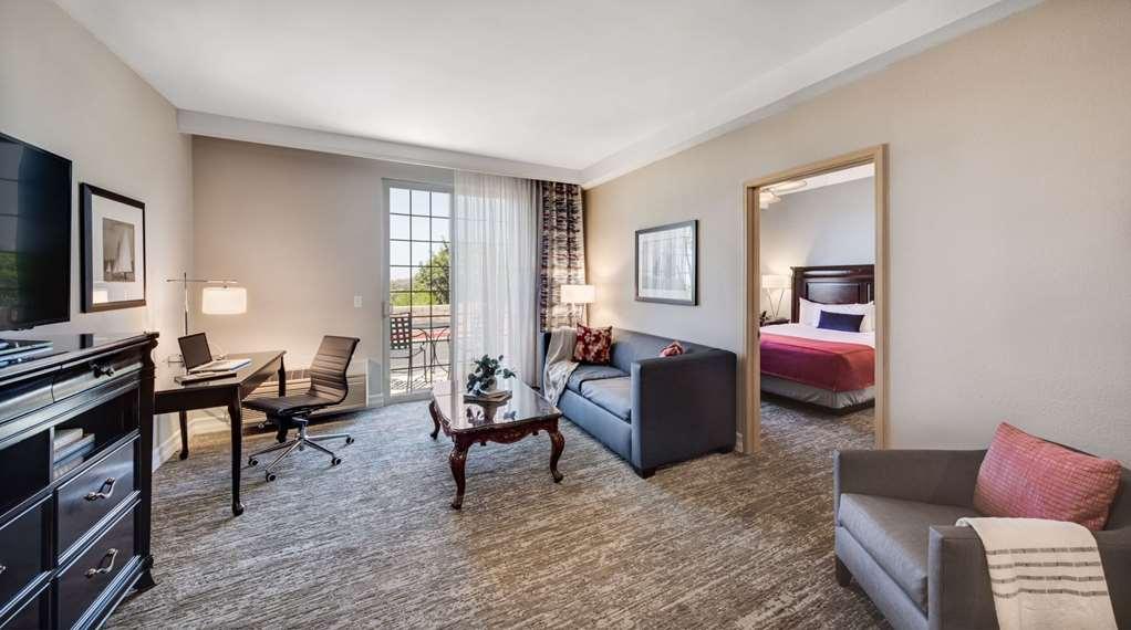 Ayres Suites Mission Viejo - Lake Forest Room photo